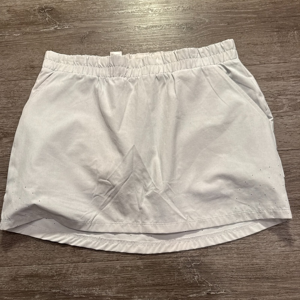 Tasc Performance‎ Skort Womens Small Beige Lined Athletic Bamboo Hiking Tennis